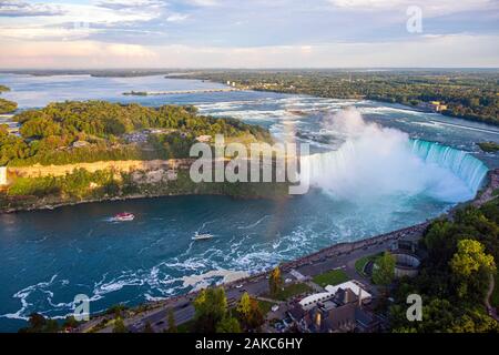 Canada, Provincia di Ontario, Niagara Falls, Horseshoe Falls Foto Stock