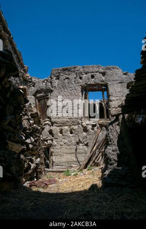 Kagbeni village, un ponte tra il basso e la Mustang superiore nella valle del Kali Gandaki river. Il Nepal. Foto Stock