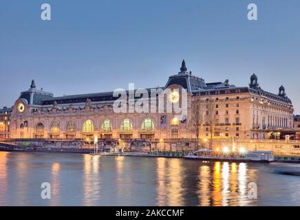 Francia, Parigi, le rive della Senna elencati come patrimonio mondiale dall UNESCO, il museo Orsay Foto Stock