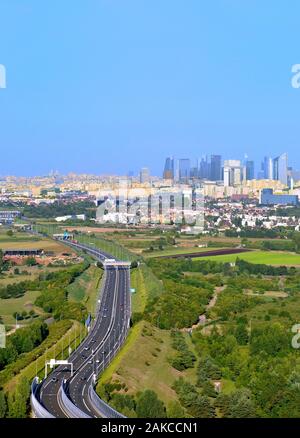 Francia, Hauts de Seine, autostrada A14, La Defense (vista aerea) Foto Stock