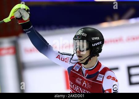 8 gennaio 2020, Madonna di Campiglio, Italia; FIS Coppa del Mondo di sci alpino maschile di slalom notturno a Madonna di Campiglio, Italia su Gennaio 8, 2020, Clemente Noel (FRA) Foto Stock