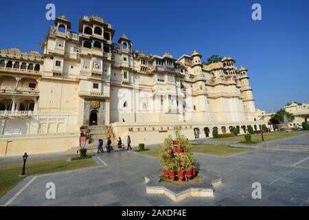 Il palazzo di città in Udaipur, Rajasthan, India. Foto Stock