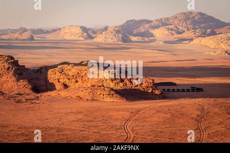 Esperienza Beduin camping a Wadi Rum desert, Giordania Foto Stock