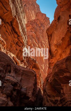 Kanzali siq a Wadi Rum desert in Giordania Foto Stock