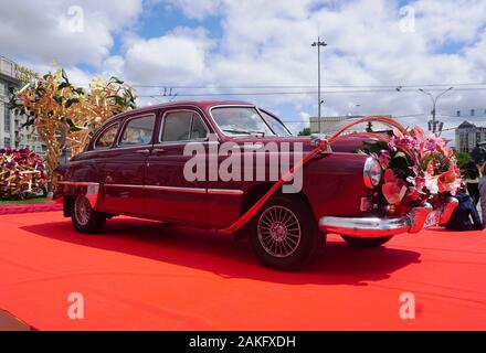 Auto retrò URSS GAZ-12 ZIM Foto Stock