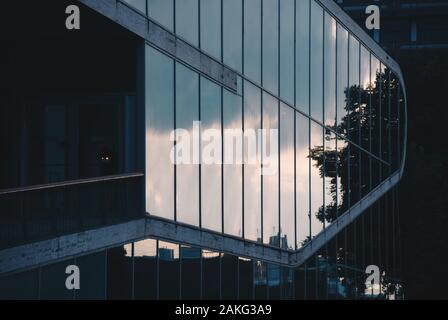 Facciata dell'edificio dell'Educatorio che desina da Koolhaas nel Università di Utrecht Foto Stock