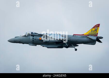 Fairford, Gloucestershire, Regno Unito - 20th luglio 2019: Spagnolo Marina EAV-8B Harrier II Espone al Fairford International Air Tattoo 2019 Foto Stock