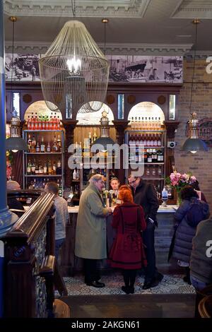 Regno Unito, Londra, distretto di Southwark, l'Horniman a Hay's pub Foto Stock