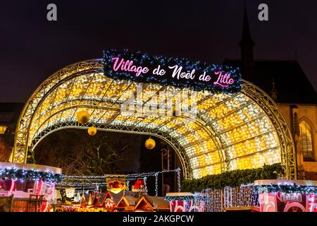 Francia, Nord, Lille, Place Rihour, il mercatino di Natale Foto Stock