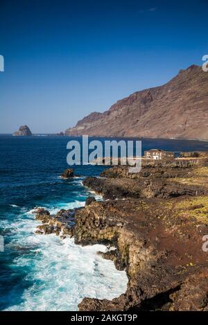 Spagna Isole Canarie El Hierro Island, Las Puntas, Hotel Puntagrande, elencati nel Guinness dei Primati come il più piccolo hotel nel mondo Foto Stock