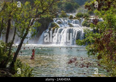 Croazia, Dalmazia Centrale di Sibenik Knin, Parco Nazionale di Krka, Skradinski buk, cascate di Krka Foto Stock