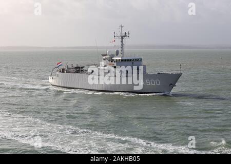 La Marina reale olandese sommergibile nave appoggio HNLMS MERCUUR arriva a Portsmouth Base Navale, 18/10/2019, per una visita di 3 giorni Foto Stock