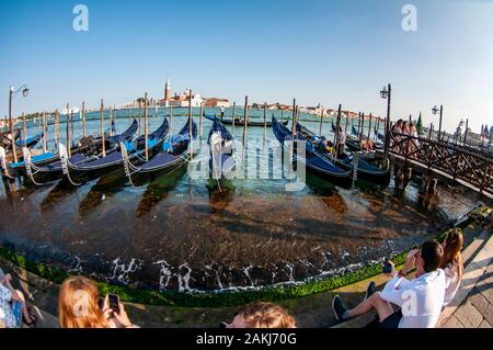 Bacino di San Marco e la chiesa di San Giorgio Maggiore a Venezia Isola Foto Stock