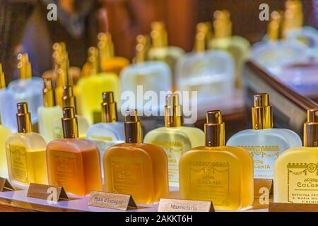 Profumi di Santa Maria Novella Foto Stock