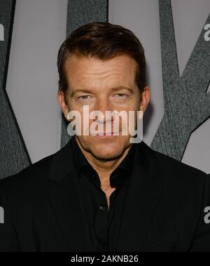 Los Angeles, Stati Uniti d'America. 9 Gen, 2020. LOS ANGELES, CALIFORNIA - gennaio 09: Max Beesley assiste il Los Angeles premiere della nuova serie HBO " outsider " al Directors Guild of America su gennaio 09, 2020 a Los Angeles, California. Foto: CraSH/imageSPACE Credito: Imagespace/Alamy Live News Foto Stock