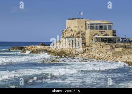 Hafengebäude mit Ristorante, CESAREA, Israele Foto Stock