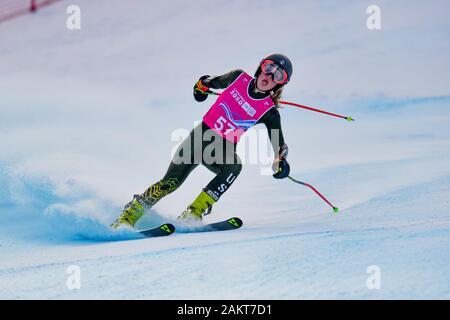 Losanna, Svizzera. 10th, 2020 gen. RESNICK Emma (USA) compete in sci alpino: Donna Super-G durante il Lausanne 2020 Olimpiadi della Gioventù a Vaudoise Arena il Venerdì, 10 gennaio 2020. Losanna, Svizzera. Credito: Taka G Wu/Alamy Live News Foto Stock