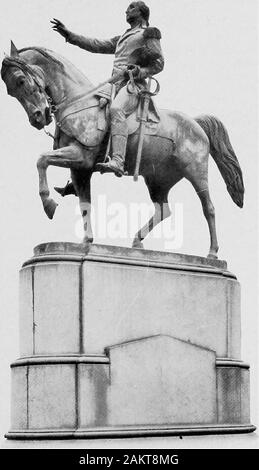 Reminiscenze personali di James AScrymser, in tempo di pace e in tempo di guerra . ect che il Washingtonstatue, come proposto da Col. Townsley, sarà collocato sul ParadeGround al più presto ad una data, a condizione che il consenso della guerra escono-mento a Washington e allo stesso modo della città di New York oflBcialscan essere ottenuto. Tutti gli americani dovrebbero vedere e conoscere il punto ad ovest. Vi isa singolare fascino circa il posto nel suo complesso e non posso chiudere thisaccount della mia esperienza vi senza allusione al rareesprit de corps di cadetti e laureati. Vi è un certo friendlyintercourse e una fedele affetto l uno per l altro whic Foto Stock