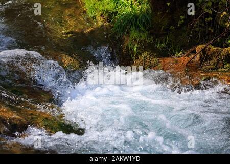 Uracher Wasserfall Bad Urach è una città in Germania, con molti splendidi paesaggi Foto Stock