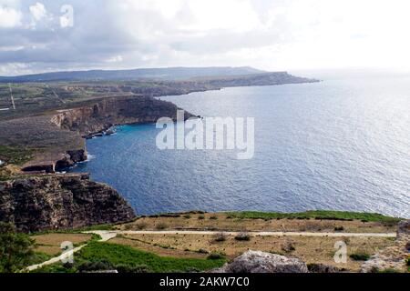 Blick von der Marfa Ridge auf die Steilküste im Norden, Mellieha, Malta Foto Stock