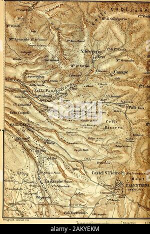 Italia : manuale per i viaggiatori . onnas nel 1332. Lo sportello è aperto su ap-plicatura (1/2-1 fr.); l'approccio è scomodo, ma la viewfrom l'interno è particolarmente sottile. Le estese rovine della Villa di Adriano, dove la bella un-tinous Braschi , ora nella Rotonda del Vaticano (p. 309) è stata trovata,sono nei pressi della chiesa di Santa Maria Villa delta, 3/4 M. dalla città. Nel forum della antica Prseneste, nel 1773, fu trovato il calendario Flaccus ofVerrius, ora nel Palazzo Vidoni a Roma (p. 200). Il excav-zioni a Palestrina hanno sempre dato un ricco raccolto; il cosiddetto c Foto Stock