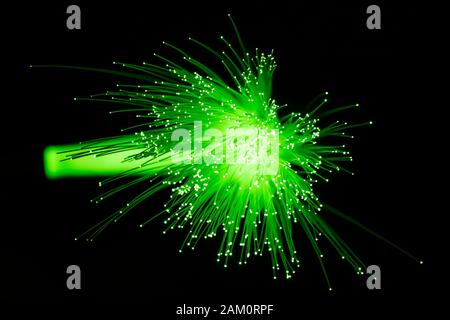 Green fibre ottiche luci sfondo astratto Foto Stock