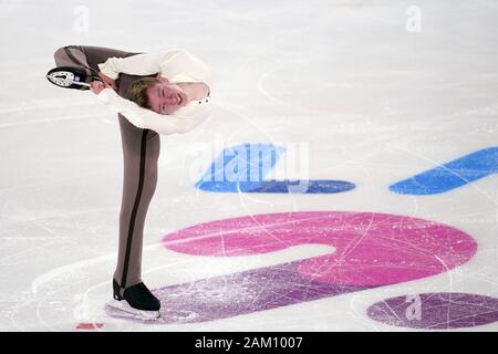 Losanna, Svizzera. Decimo gen, 2020. Andrei Mozalev della Russia compete durante gli uomini single breve programma di pattinaggio di figura evento presso il Lausanne 2020 Inverno Olimpiadi della gioventù (YOG) a Losanna, Svizzera, 10 gennaio, 2020. Credito: Wang Jianwei/Xinhua/Alamy Live News Foto Stock