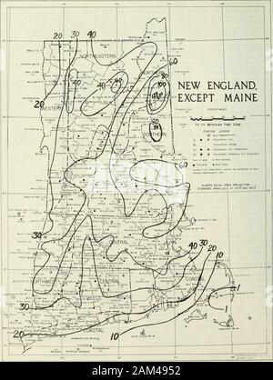 I dati climatologici, New England . , Scuole e attività manyother erano chiusi per periodi di aday per una settimana. E ancora, alberi e shrubssuffered grandi danni, come hanno fatto le linee di utilità. InBoston, 25 percento di alberi sono state perse o rifugi damaged.Community ospitato molti che werewithout calore. Racchette da neve e motoslitte wereused per portare l'emergenza alimentare e i medicinali tomany. Il peso della neve schiacciata roofsand molti edifici crollati, incluse le scuole, ware-case, centri commerciali, garages, case e fienili,ecc. Molte tende e tabelloni elettronici sono diminuiti. Da ex-treme fortuna, la maggior parte dei problemi si è verificato mentre buildingswer Foto Stock