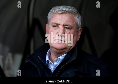 Wolverhampton, Regno Unito. Xi gen, 2020. Steve Bruce Manager di Newcastle United davanti alla Premier League match tra Wolverhampton Wanderers e Newcastle United at Molineux, Wolverhampton sabato 11 gennaio 2020. (Credit: Alan Hayward | MI News) La fotografia può essere utilizzata solo per il giornale e/o rivista scopi editoriali, è richiesta una licenza per uso commerciale Credito: MI News & Sport /Alamy Live News Foto Stock