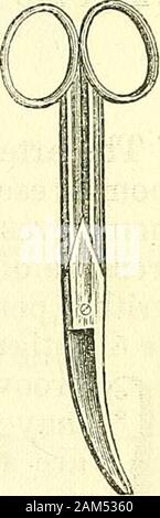 Nuovi elementi di chirurgia operativa . le per le estremità dei manici. Attualmente, buona ^vorkmendo non più li rendono in che modo,e sono ora posto all'esterno della maniglia. Questi strumenti che, aswith forcipe, può essere realizzato in acciaio, argento, o addirittura in oro, dovrebbe(Fig. 11.) essere molto affilati e non cattura (^e macher) nel momento in cui le lame. Come gli oggetti posti tra loro bladestend per sfuggire dalla pressione, cutler denominato Meri-cant ha escogitato un forbici, uno dei cui cuttingedges ha un grande numero di piccole indentationsupon, (Fig. 11) simili a quelli di un falcetto, theobject o Foto Stock
