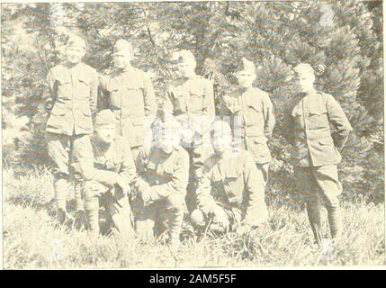 'C' libro della batteria, 306fa., 77th div., 1917-1919 . Chrisiuuas, Iuiick. WU.uni. F. P.. Spinner, Brckcrnian,Kinii, S., Moore. Wilvcrdc r&LT; Foto Stock