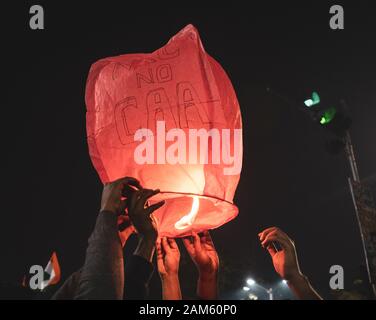 Kolkata, India. Xi gen, 2020. Protesta in Kolkata contro AAC, NPR e NRC e 'Indietro' slogan al Primo ministro modi. (Foto di Pritam Dutta/Pacific Stampa) Credito: Pacific Press Agency/Alamy Live News Foto Stock
