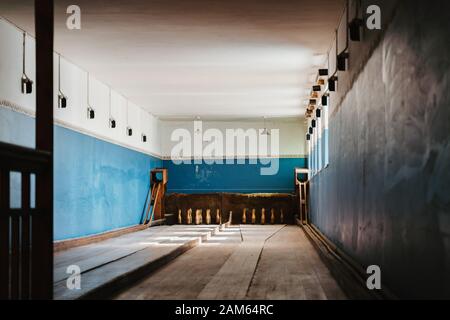 Antique vecchia pista da bowling o per giocare ai birilli Foto Stock