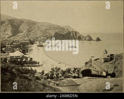 Gli spagnoli nel sud-ovest . intorno 83 84 scopritori ed esploratori Le mans bianco navi. Affascinato con la sicurezza di thelandlocked bay, con la campagna circostante likean inclinata immenso anfiteatro all'acqua blu, e conla mellow luce solare su tutti, Cabrillo ha preso possesso forSpain. Se egli ha sognato, mentre facendo in modo che il daywould venire quando le navi di nazioni civilizzate sarebbe galleggiante. Isola di Santa Catalina sulla baia e una città la molla fino a coste soleggiate wedo non sapere. Cabrillo non poteva rimanere a lungo in qualsiasi punto, non importa howattractive posto. Egli era stato inviato a imparare Foto Stock