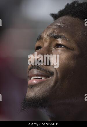 Santa Clara, Stati Uniti. Xi gen, 2020. Minnesota Vikings wide receiver Diggs Stefon si riscalda per riprodurre il San Francisco 49ers nella NFC Divisional playoff a Levi's Stadium di Santa Clara in California il sabato, 11 gennaio 2020. Foto di Terry Schmitt/UPI Credito: UPI/Alamy Live News Foto Stock