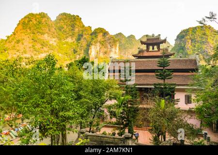 Tempio A Trang Uno Scenic Landscape Complesso In Vietnam Foto Stock
