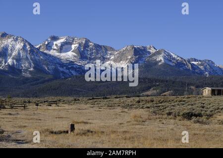 Le Sawtooth Mountains vicino a Stanley, Idaho Foto Stock