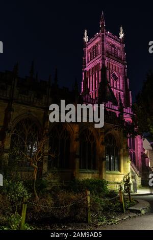 Foto Della Chiesa Parrocchiale Di Cirencester Durante Il Periodo Natalizio Da Diversi Punti Di Vista E Località. Cotswold Market Town In Inghilterra . Foto Stock