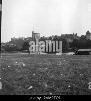 Immagine d'archivio circa 1925 del Castello di Windsor presa dai Brocas, scannerizzata dal negativo Foto Stock