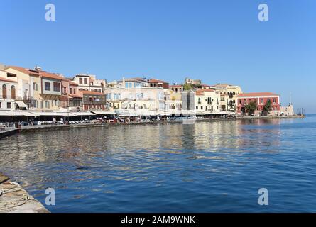 Porto Vecchio e il lungomare, CHANIA, CRETA Foto Stock