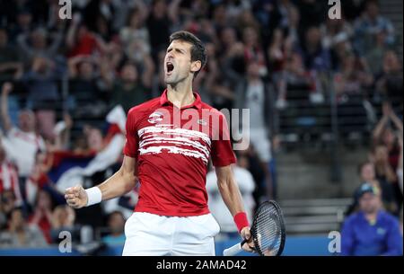 (200112) -- SYDNEY, 12 gennaio 2020 (Xinhua) -- Novak Djokovic della Serbia celebra mentre si sfidano contro Rafael Nadal della Spagna durante la finale della ATP Cup tra Spagna e Serbia a Sydney, Australia, 12 gennaio 2020. (Xinhua/Bai Xuefei) Foto Stock