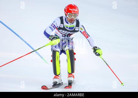 Zagabria, Croazia - 5 gennaio 2020 : Zan Kranjec dalla Slovenia in competizione durante l'Audi FIS Alpine Ski World Cup 2019/2020, 3rd Mens Slalom, Snow Quee Foto Stock