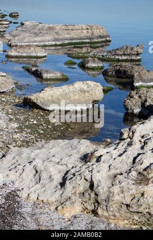 Etang de Berre vicino Marsiglia;riva vicino a Istres Foto Stock