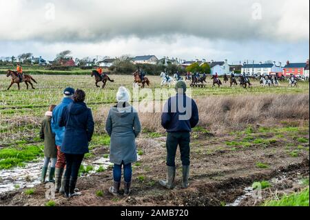 Butlerstown, West Cork, Irlanda. 12th Gen 2020. L'annuale Carberry Hunt Butlerstown Fun Ride ha avuto luogo oggi con centinaia di cavalli e piloti partecipanti. Credito: Andy Gibson/Alamy Live News Foto Stock