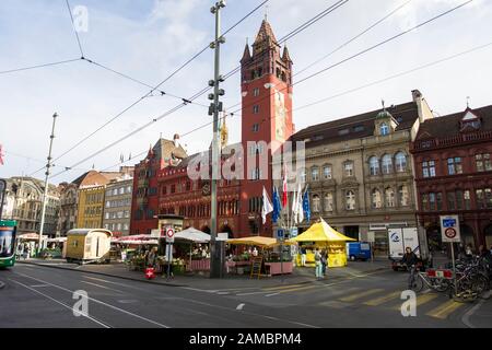 Basilea, SVIZZERA - 24 SETTEMBRE 2018: Vista al Municipio di Basilea in Svizzera. Ospita riunioni del Parlamento cantonale del cantone di Basilea-Sla Foto Stock