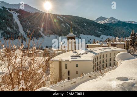 Vista sulla città a Davos Platz in inverno, Grigioni, Svizzera Foto Stock