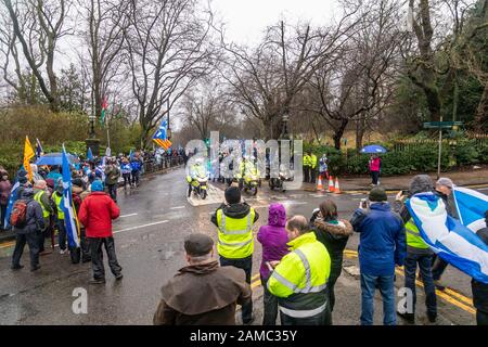 A Glasgow Tutti Sotto Un solo Banner, AUOB, organizza una marcia a sostegno dell'indipendenza scozzese dopo il successo della SNP nelle elezioni generali del 2019 Foto Stock