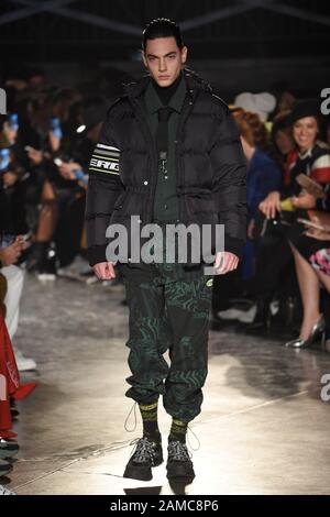 Milano, Italia. 12th Gen 2020. Milano Fashion Week, Uomo Autunno Inverno. Arrivi 2020 2021 Milano, Moda Uomo Autunno Inverno 2020 2021. Iceberg Nella Foto: Modello Di Credito: Agenzia Fotografica Indipendente/Alamy Live News Foto Stock