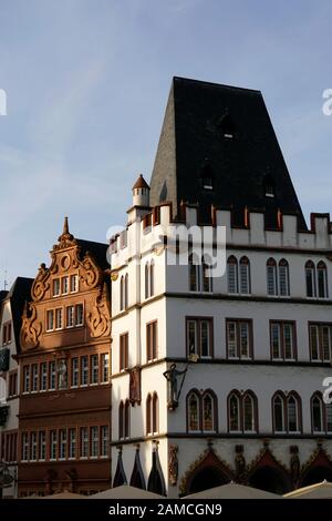 Steipe, Gotisches Gebäude Am Hauptmarkt, Trier, Rheinland-Pfalz, Deutschland Foto Stock