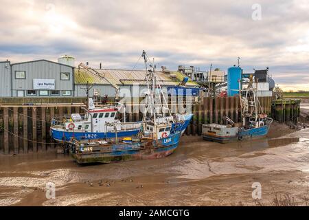 Vista della flotta di Kings Lynn fisher con la bassa marea, West Norfolk.uk Foto Stock